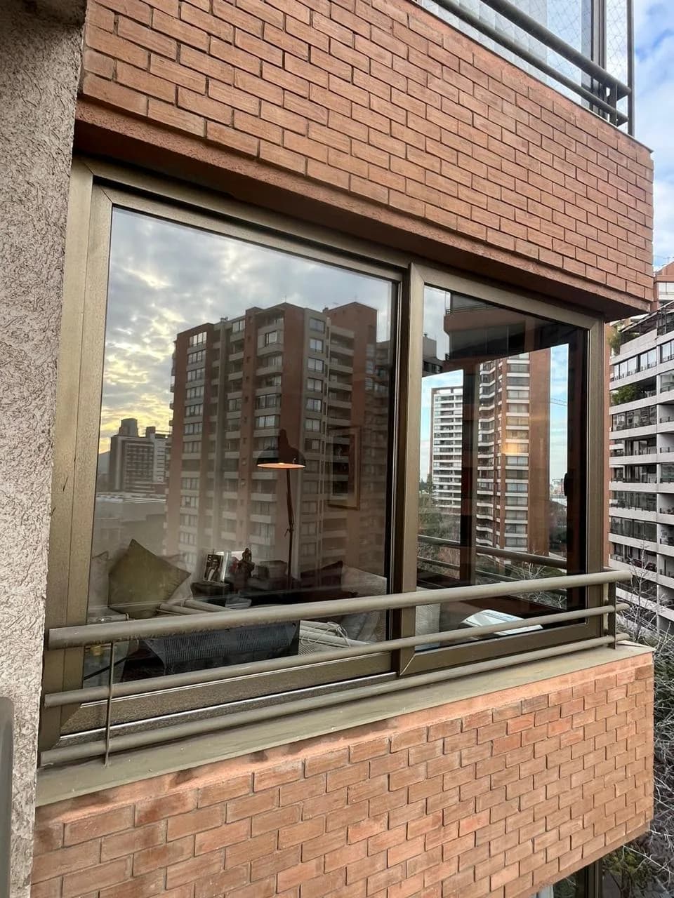 AHORRA HASTA 40% EN ENERGÍA